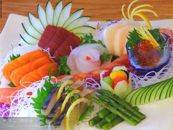 Tuna nigiri and sushi at Kenzo